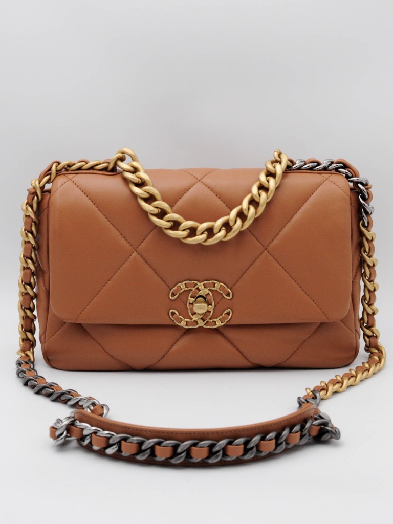 Chanel 19 Small bag