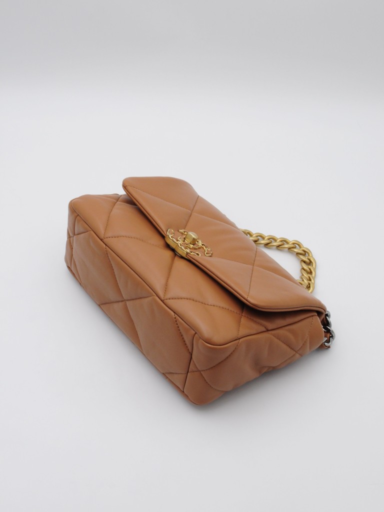 Chanel 19 Small bag