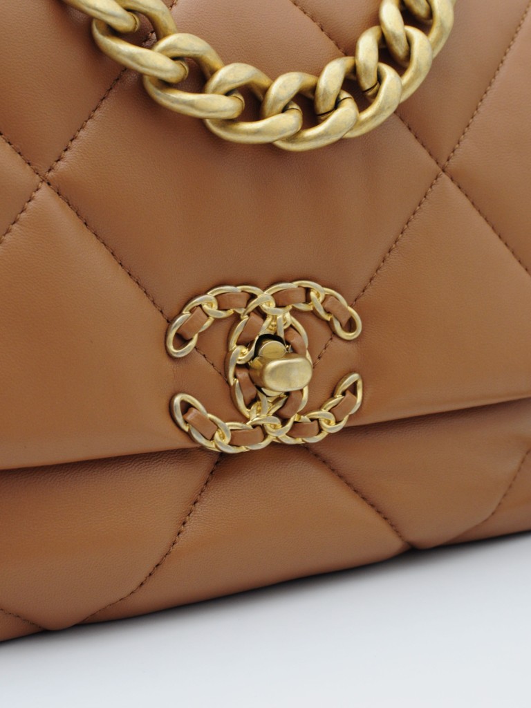 Chanel 19 Small torebka