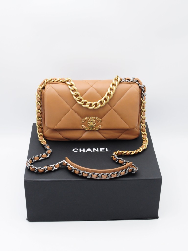 Chanel 19 Small torebka