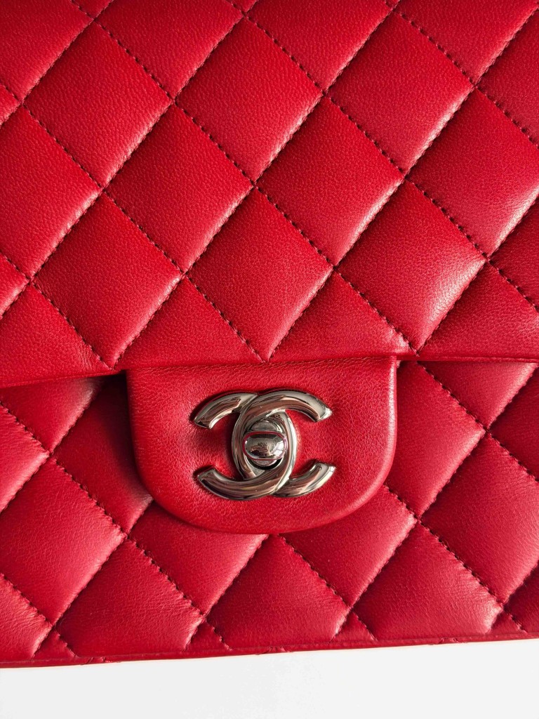 Chanel Classic Medium Double Flap torebka