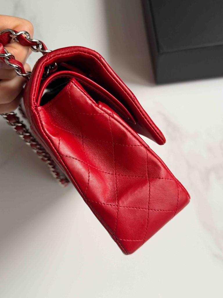 Chanel Classic Medium Double Flap torebka