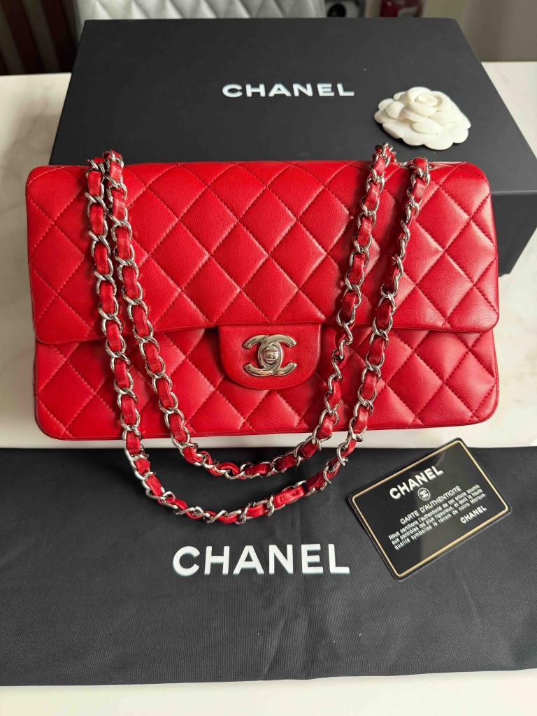 Chanel Classic Medium Double Flap torebka