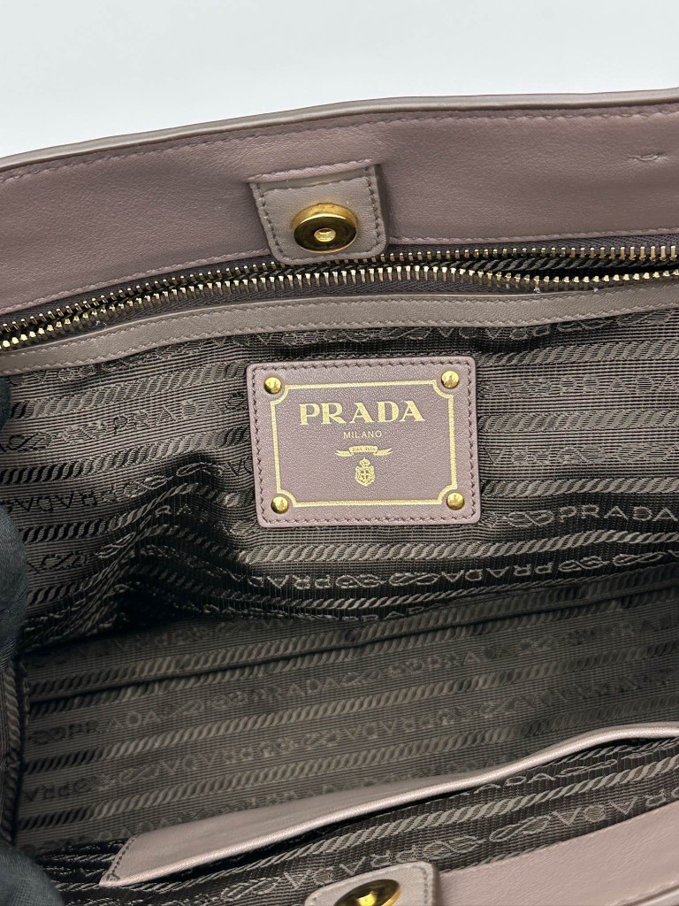 Prada Vitello torebka