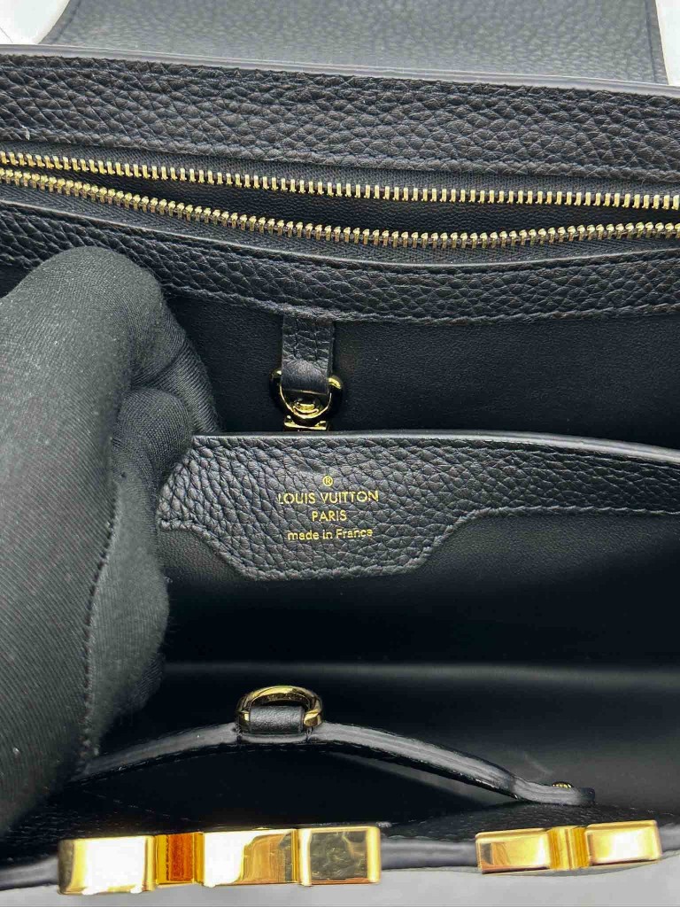 Louis Vuitton Capucines MM bag