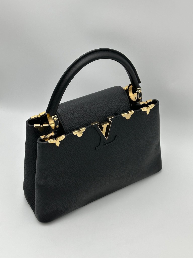 Louis Vuitton Capucines MM bag