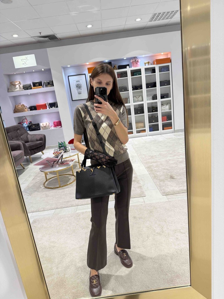 Louis Vuitton Capucines MM torebka