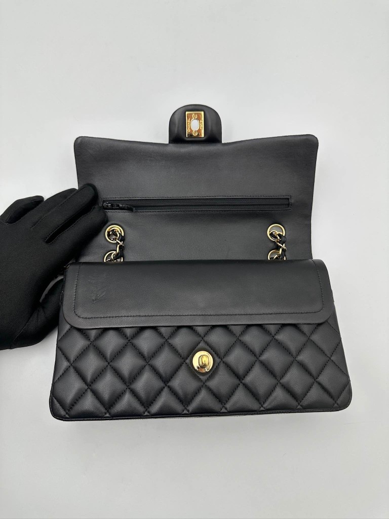 Chanel Classic Medium Double Flap torebka