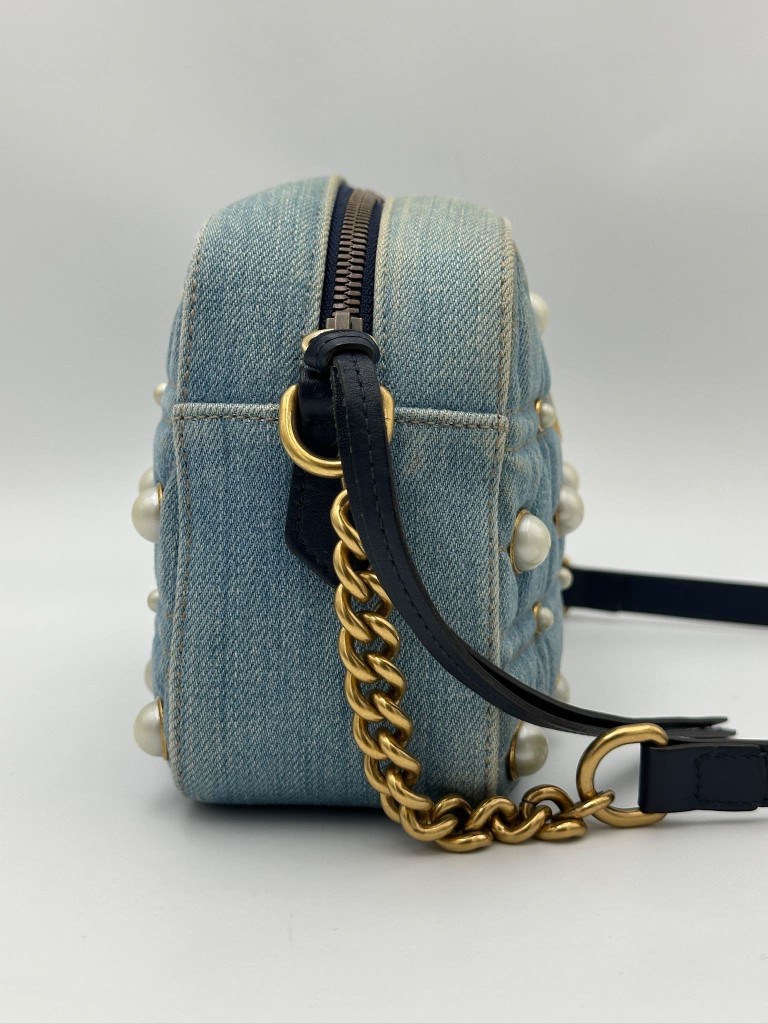 Gucci GG Marmont Camera Small Pearl Studded Denim torebka