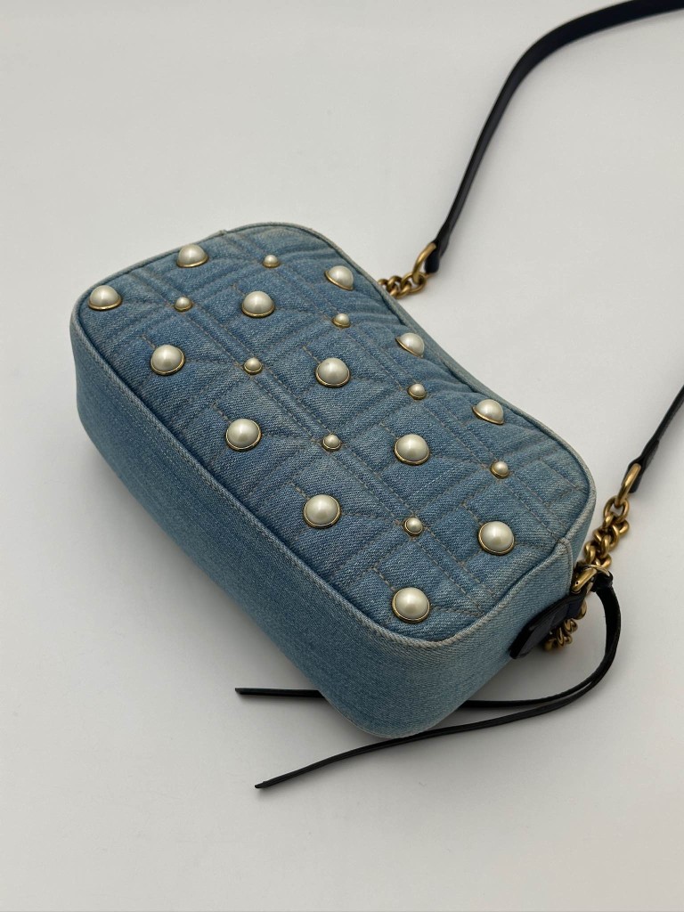 Gucci GG Marmont Camera Small Pearl Studded Denim torebka