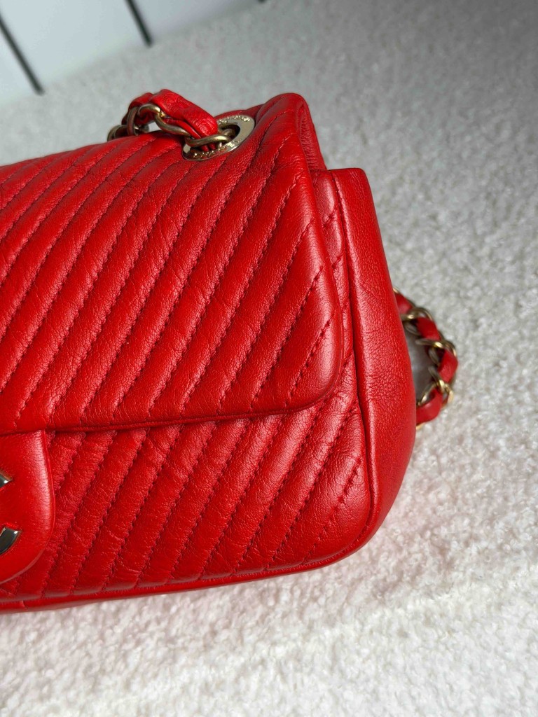 Chanel Chevron Small Surpique Flap bag
