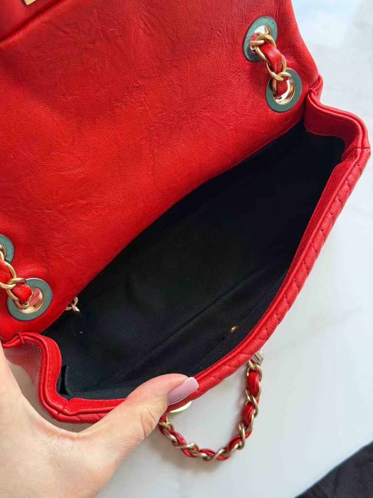 Chanel Chevron Small Surpique Flap torebka