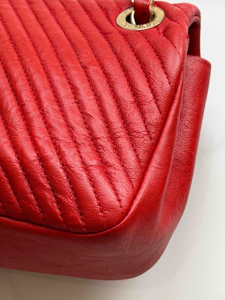Chanel Chevron Small Surpique Flap bag