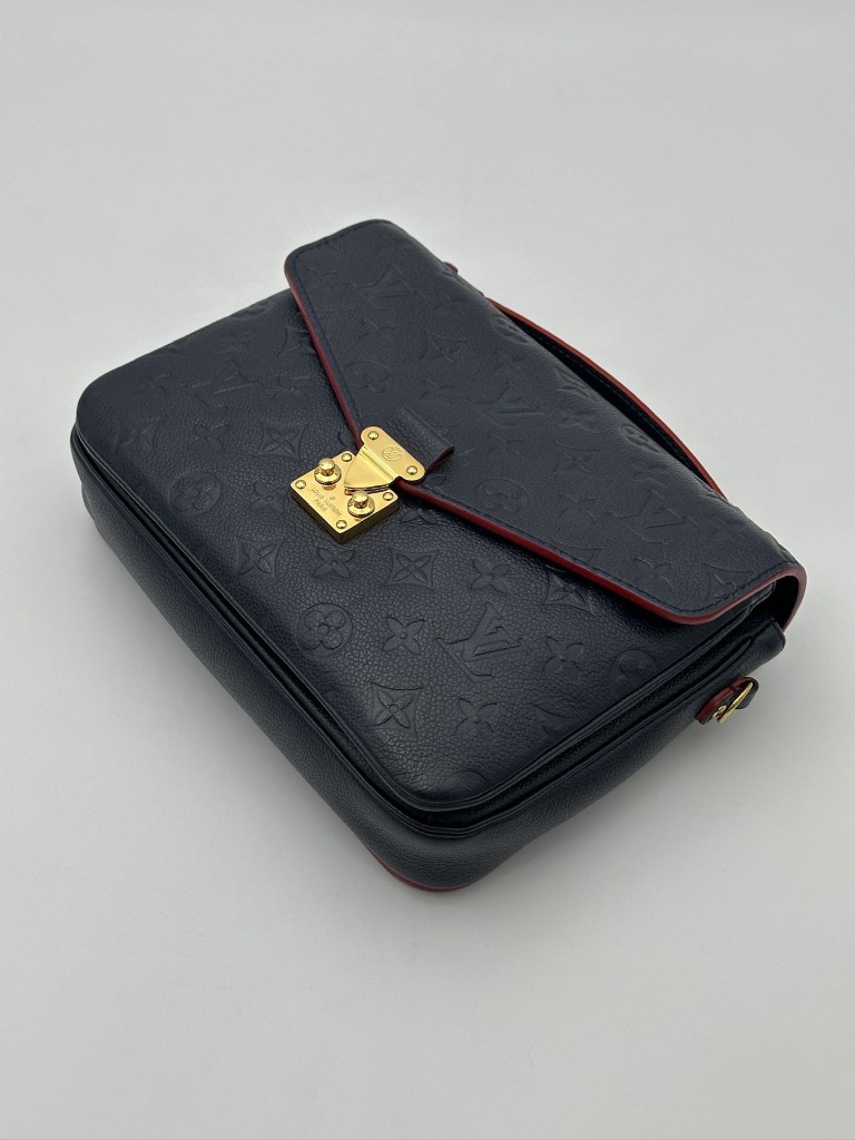 Louis Vuitton Pochette Metis torebka