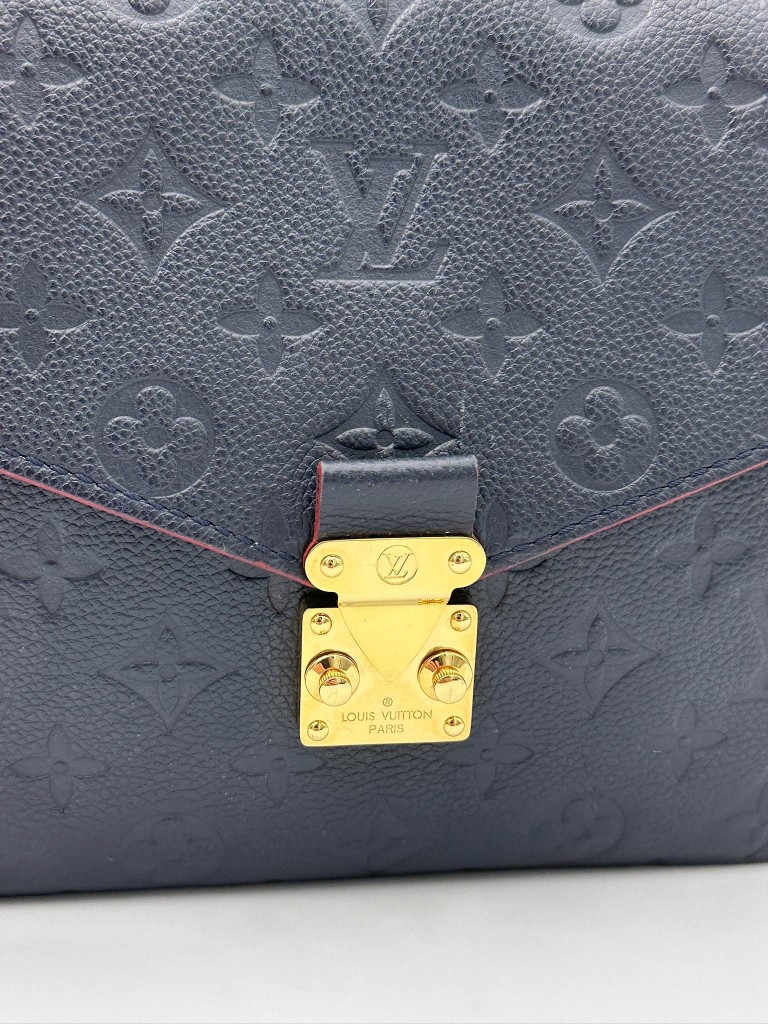Louis Vuitton Pochette Metis torebka