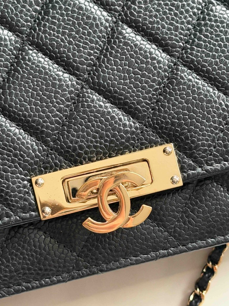 Chanel Wallet on Chain