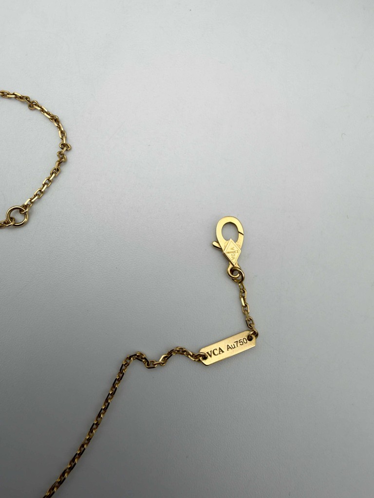 Van Cleef & Arpels Vintage Alhambra necklace