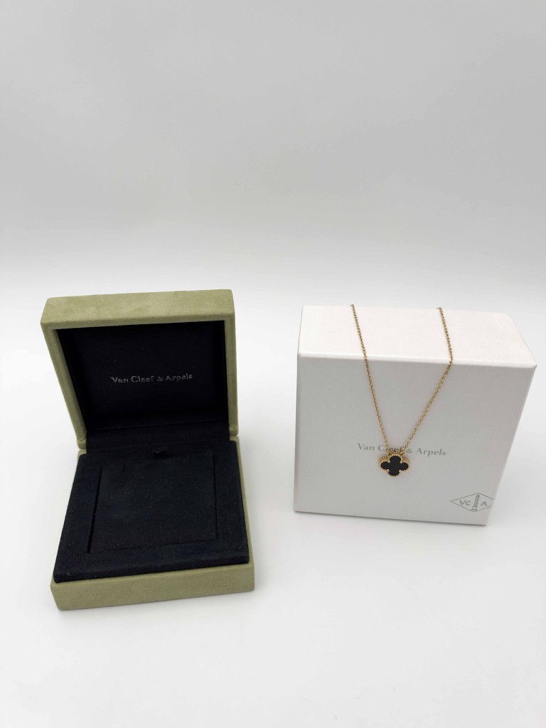 Van Cleef & Arpels naszyjnik Vintage Alhambra