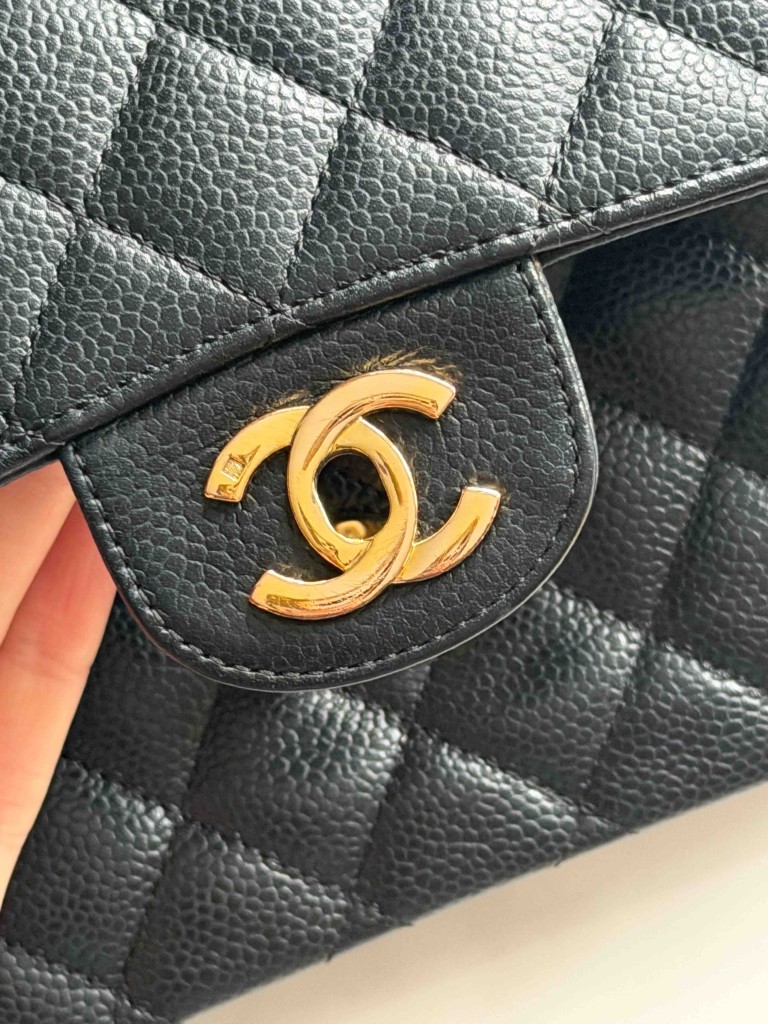Chanel Classic Medium Double Flap 24k bag