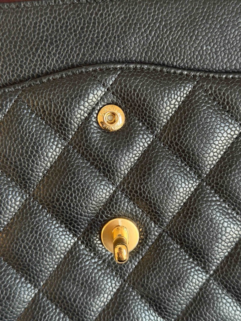 Chanel Classic Jumbo Double Flap torebka