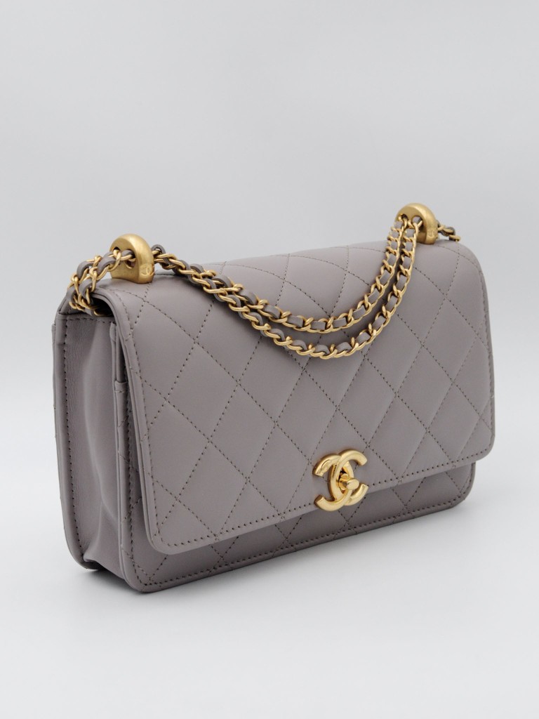 Chanel Wallet on Chain