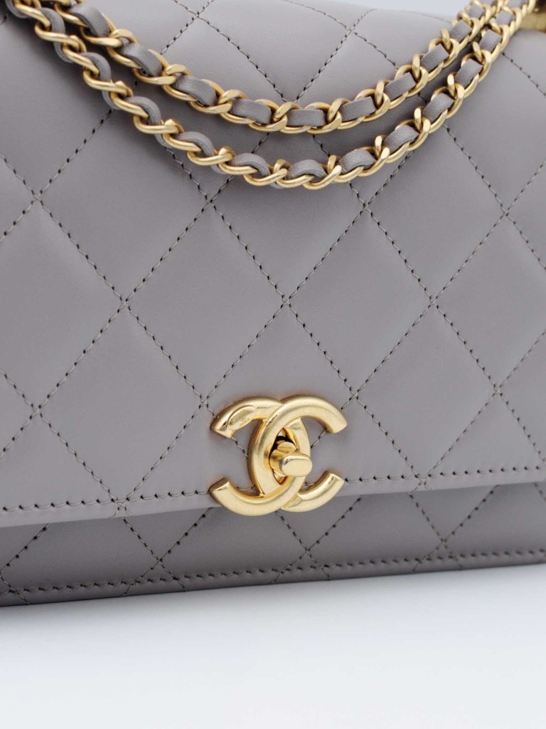 Chanel Wallet on Chain
