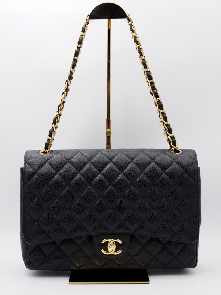 Chanel Classic Maxi Double Flap bzg