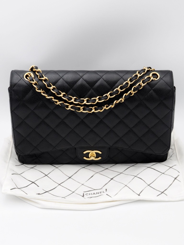 Chanel Classic Maxi Double Flap bzg