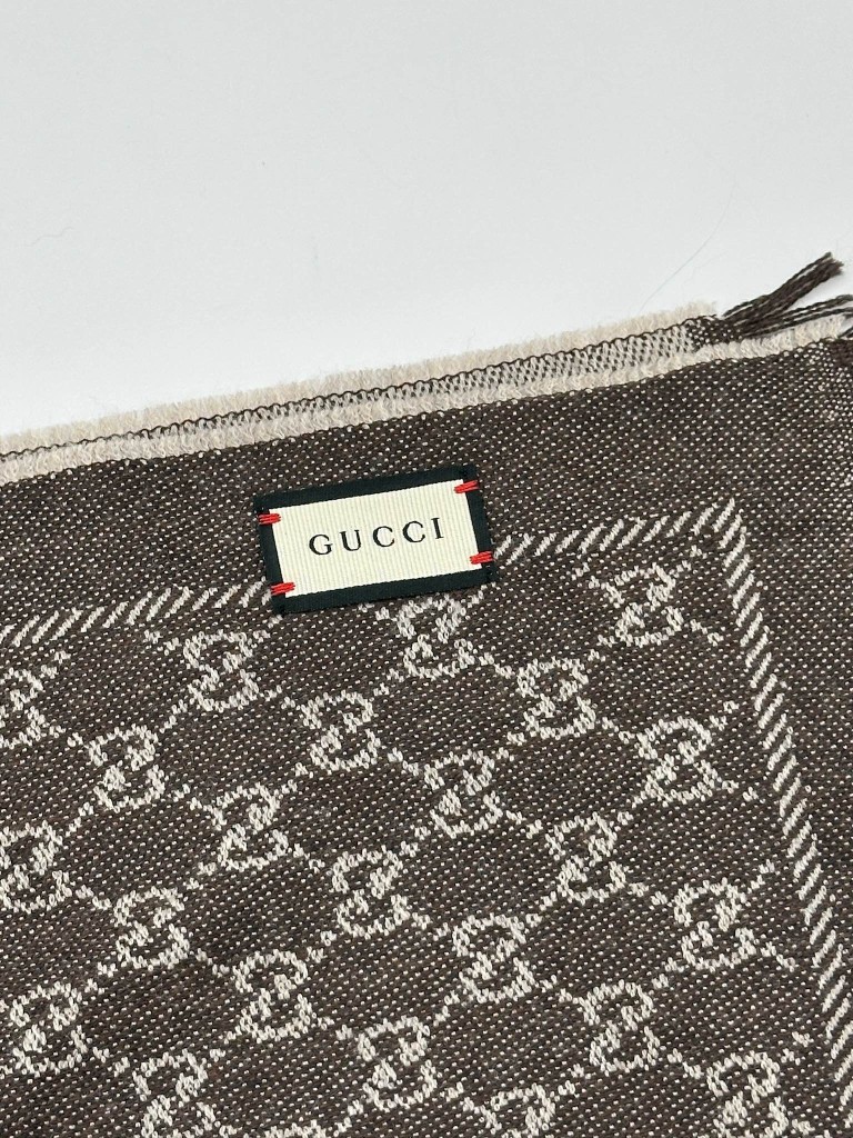 Gucci szal
