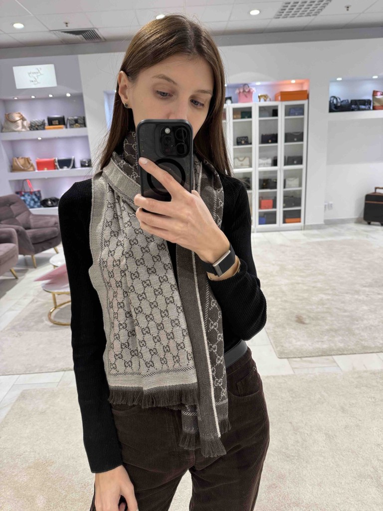 Gucci scarf