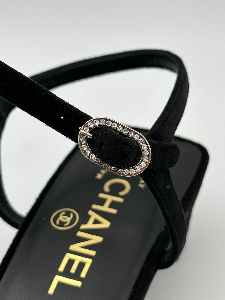 Chanel sandały
