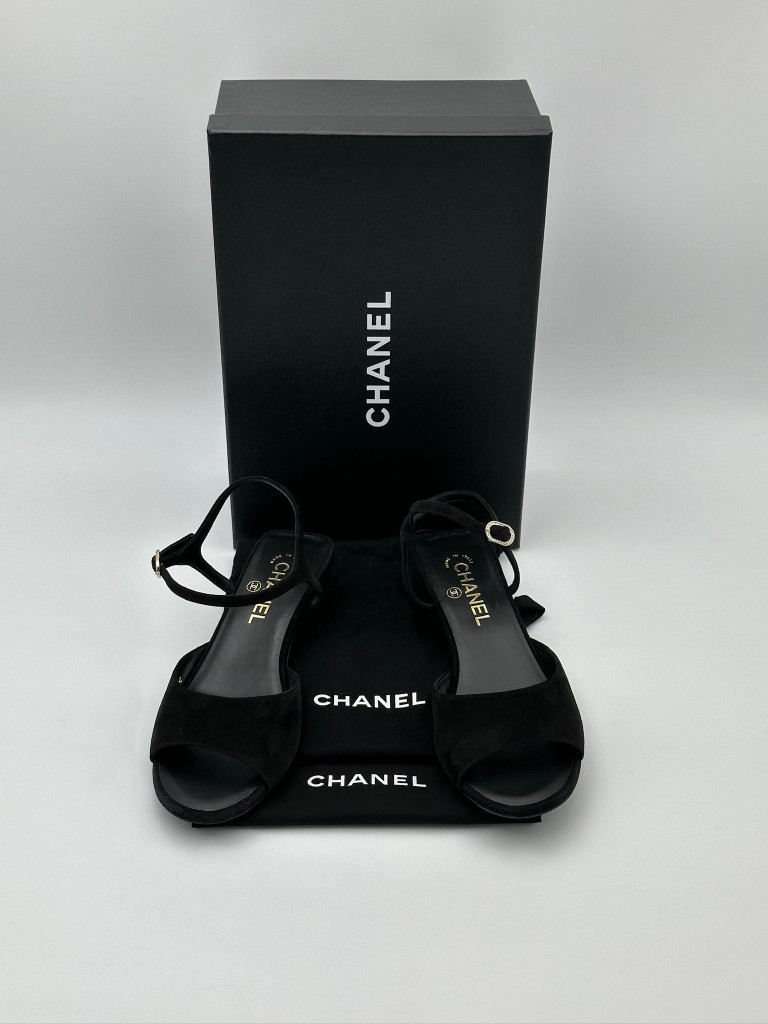 Chanel sandały