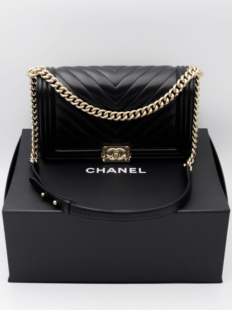 Chanel Boy New Medium bag