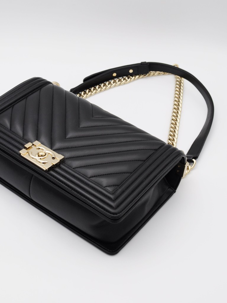 Chanel Boy New Medium bag