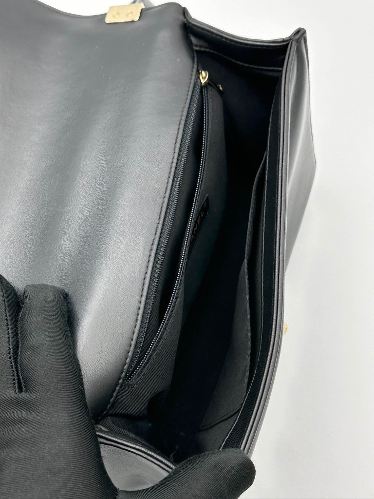 Chanel Boy New Medium torebka
