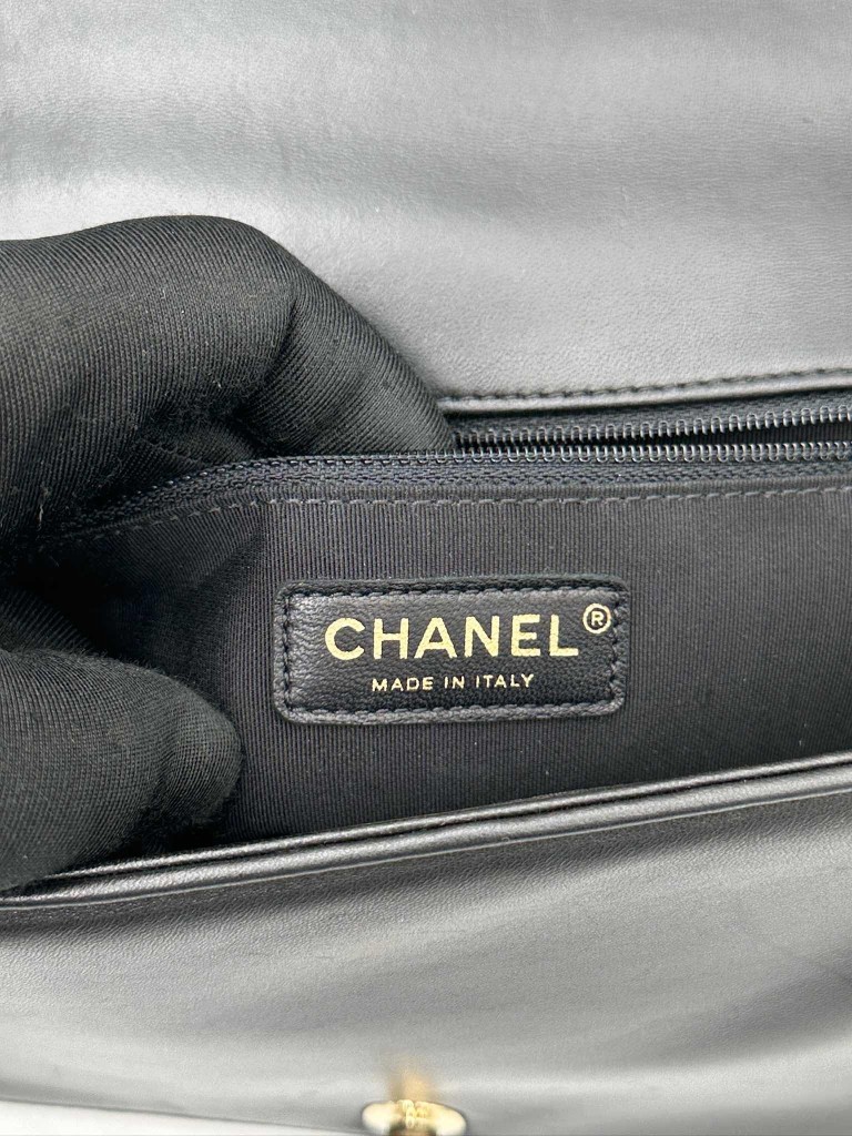 Chanel Boy New Medium torebka