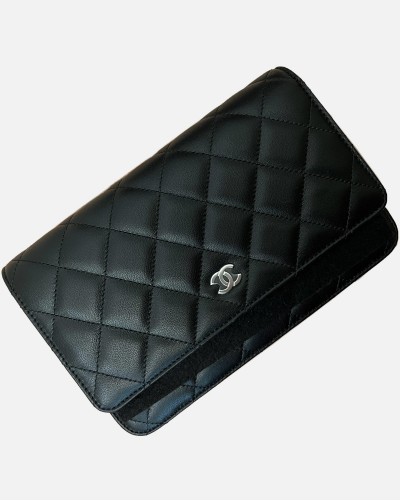 Chanel Wallet on Chain...