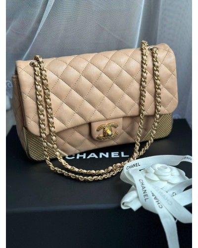 Chanel Classic Medium beige
