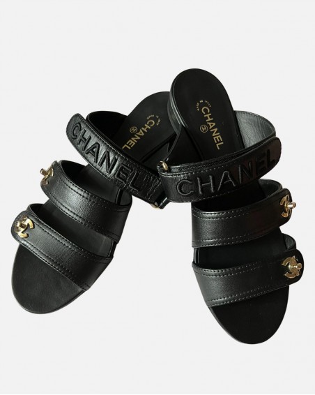 CHANEL Lambskin Chain Sandals 41 Black 418398 | FASHIONPHILE