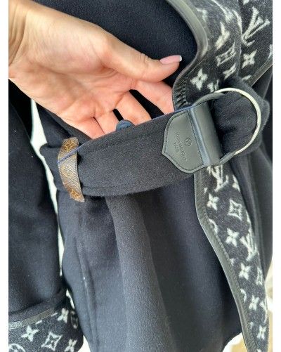Louis Vuitton Belted Short Wrap Pea Coat 1A99KB, Black, 36