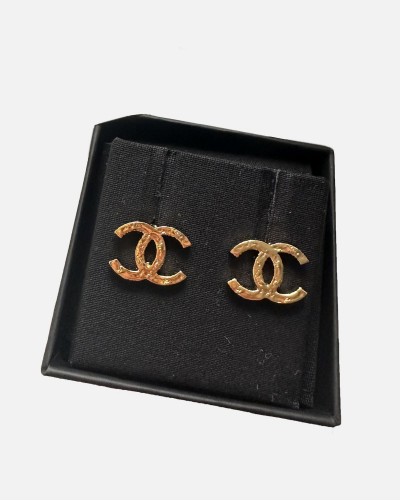 Chanel CC earings