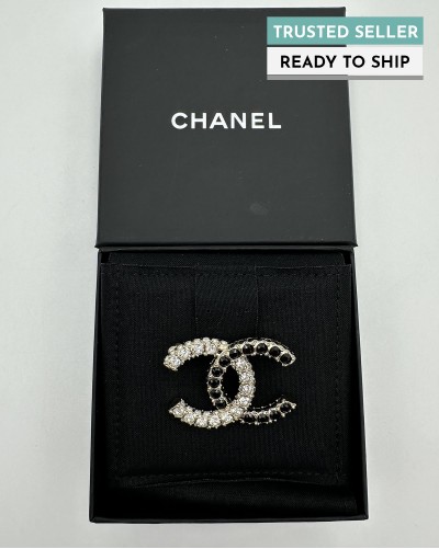 Chanel broszka