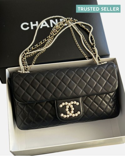 Chanel Westminster Pearl...