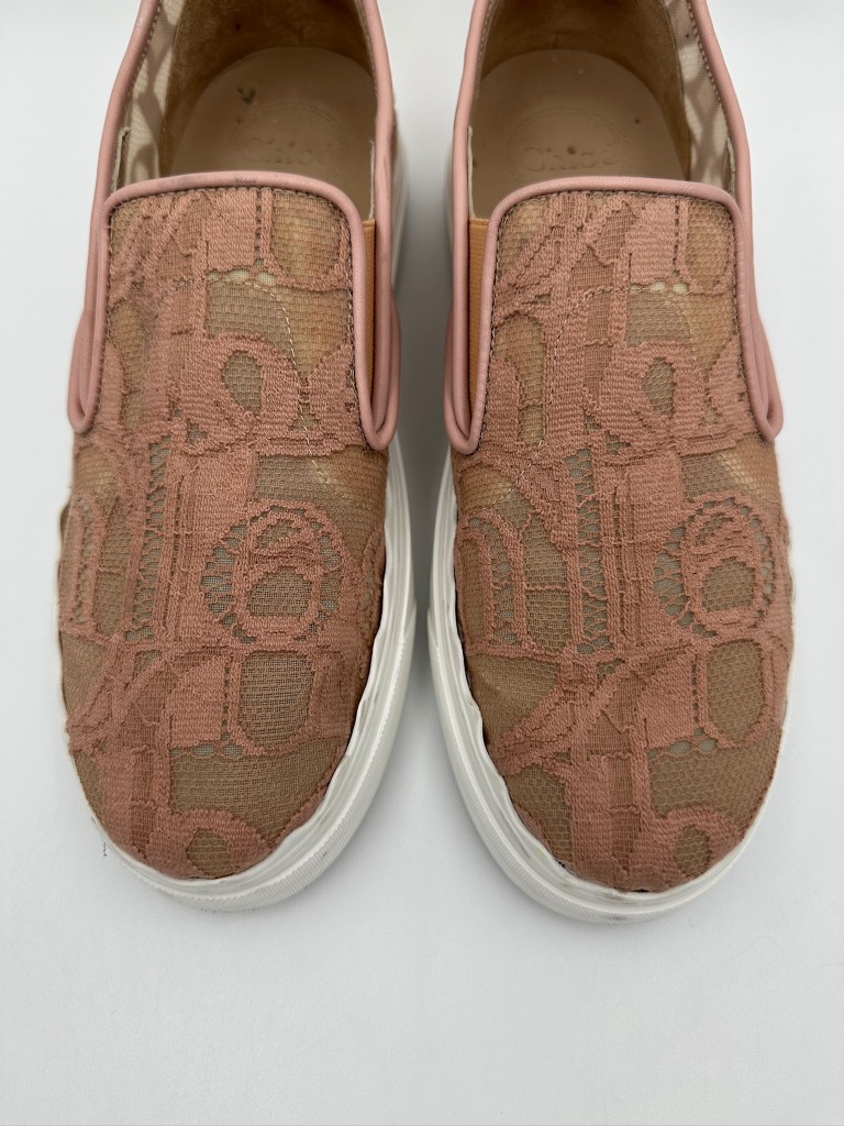 sneakersy