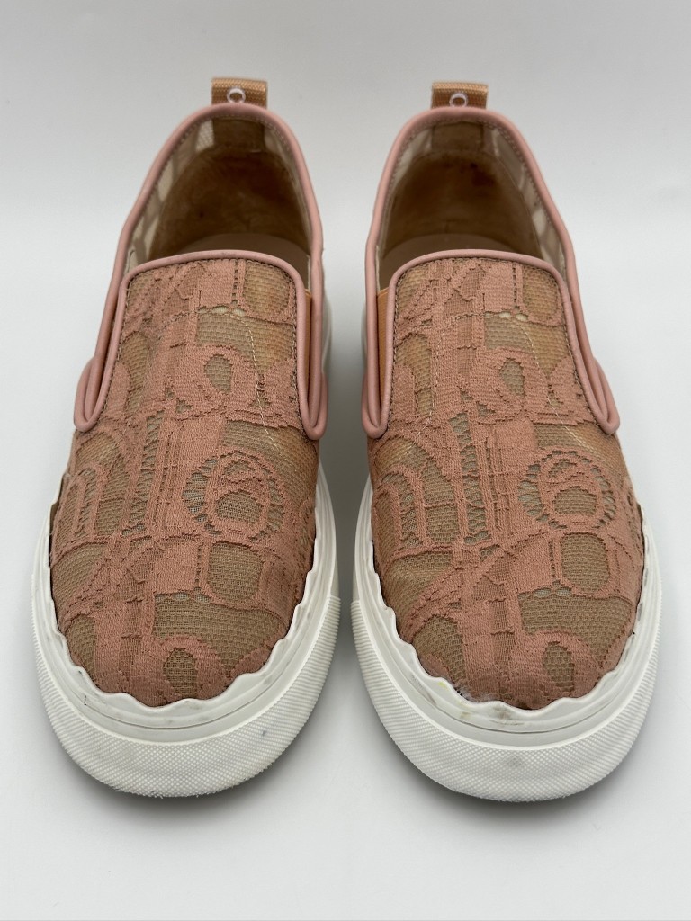 sneakersy