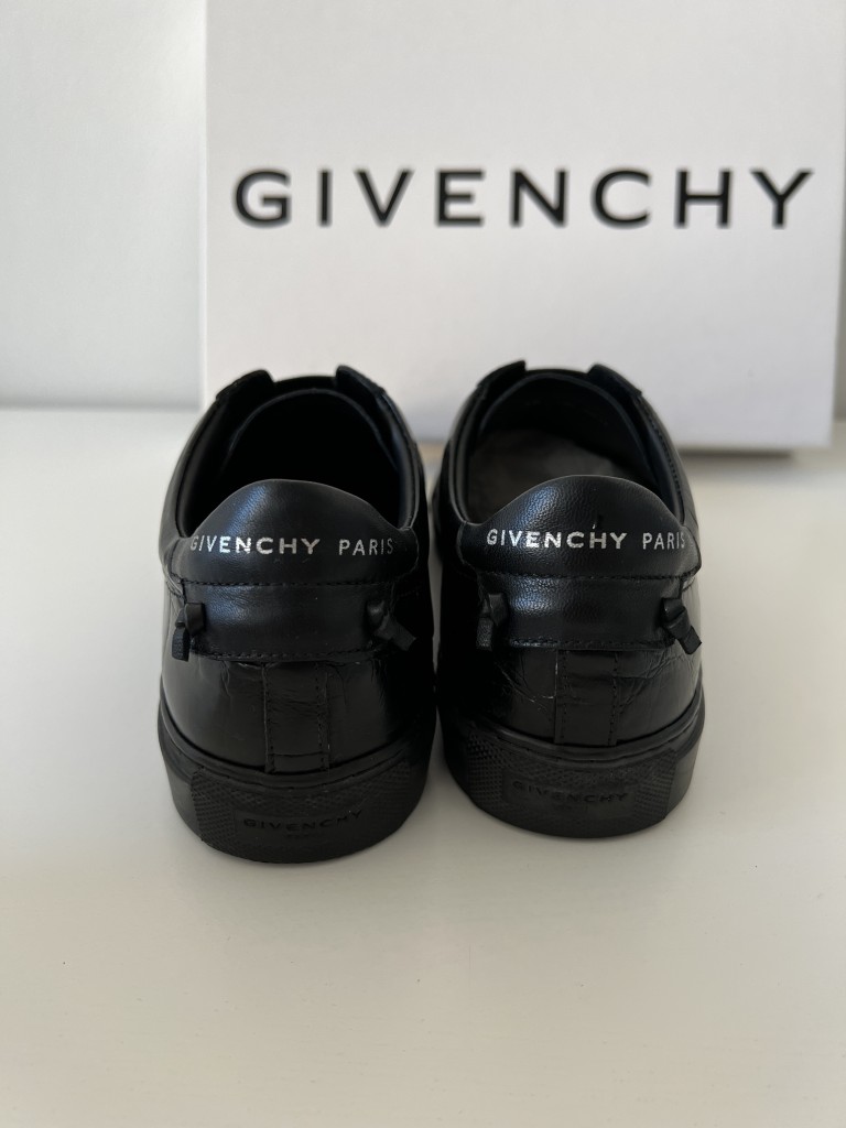 Givenchy sneakersy