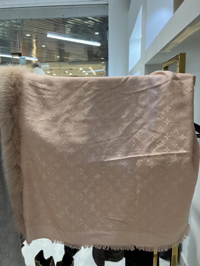 Chusta LOUIS VUITTON