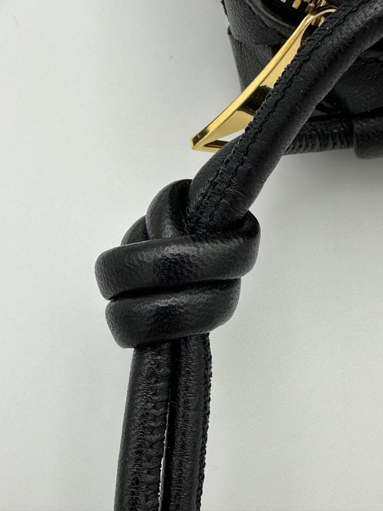 Loop Mini bag