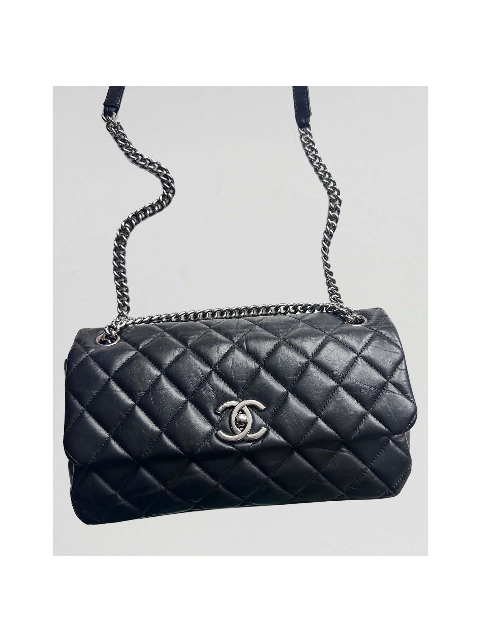 Chanel Medium Lady Pearly Flap torebka