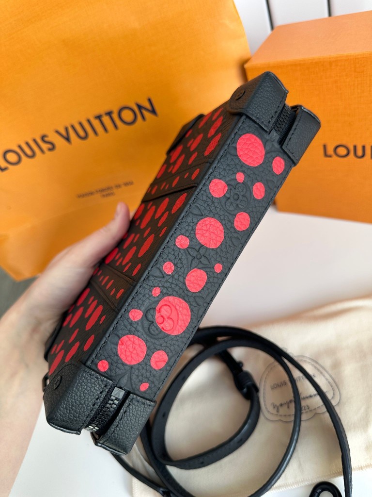 x Yayoi Kusama torebka